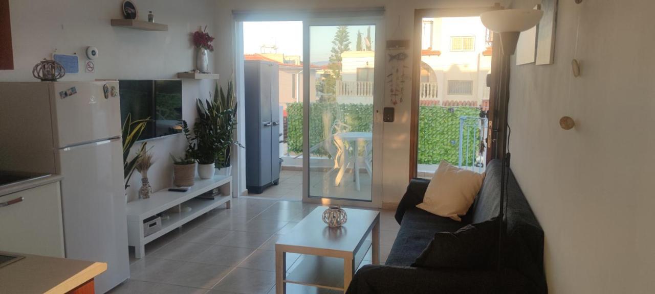 Thalassa Seaside Boutique Beach Apartment Polis 外观 照片